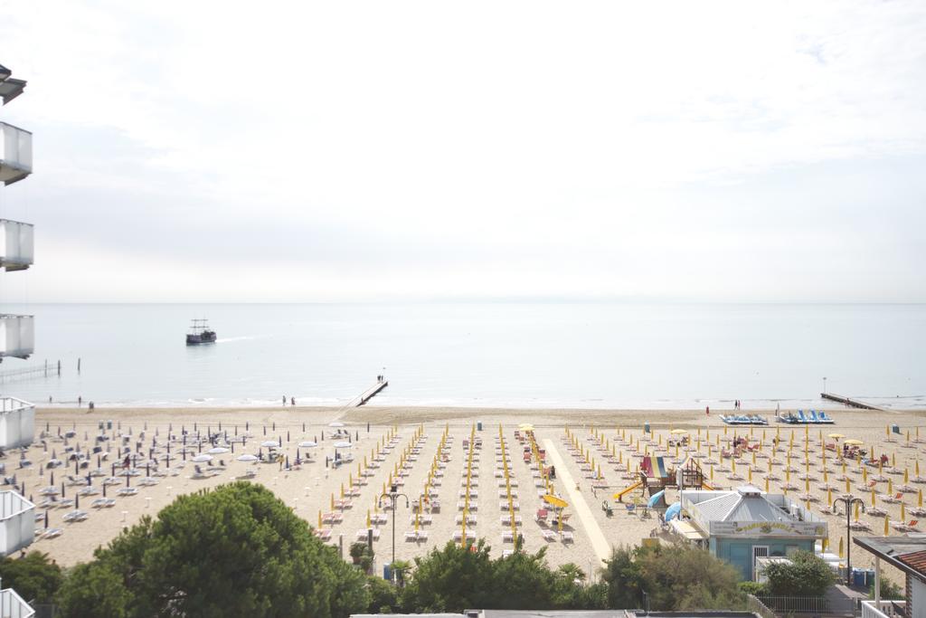 Hotel Terramare Lido di Jesolo Exterior foto